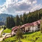 607 Stream Panoramic With Free Parking And